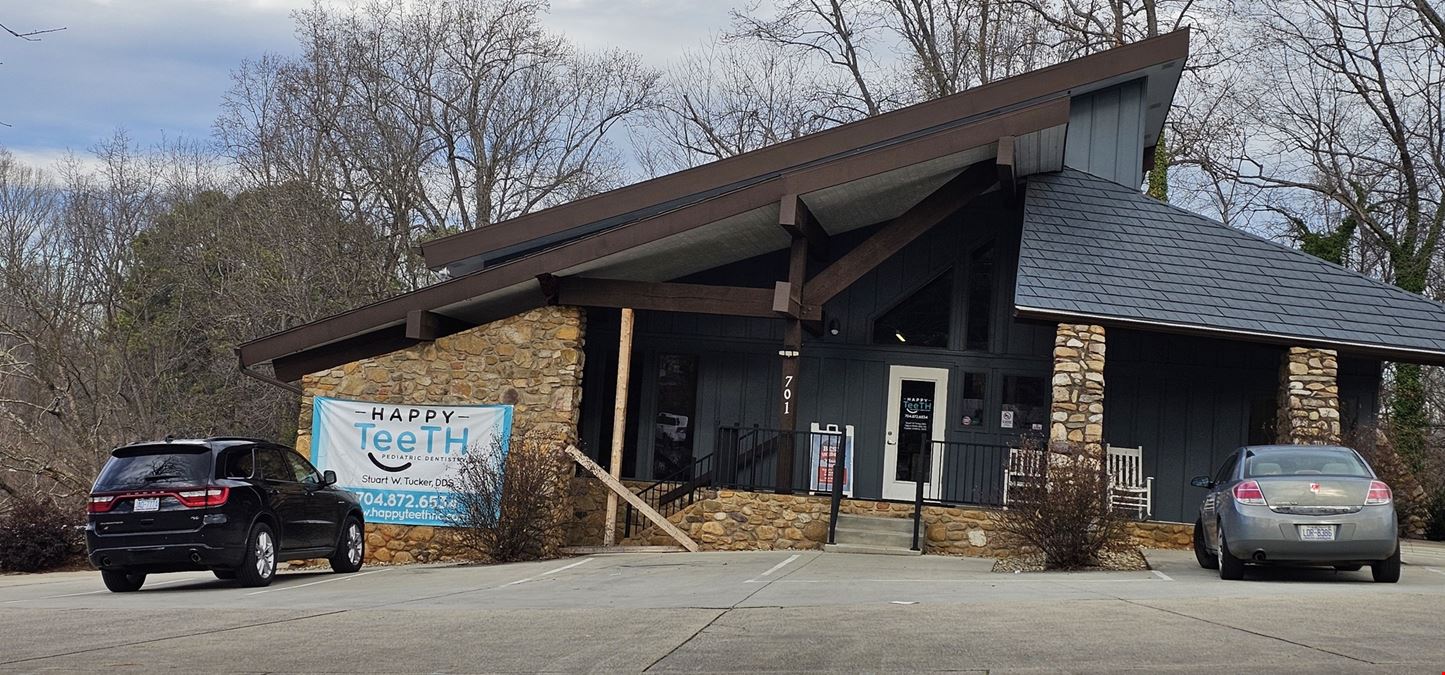 701 Hartness Rd