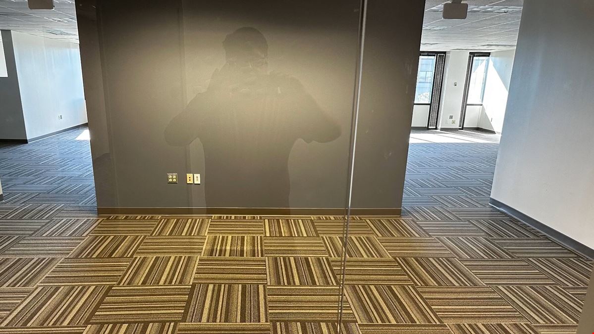 7144 SF Suite 640 Professional Office Space Available in Pittsburgh, PA 15220