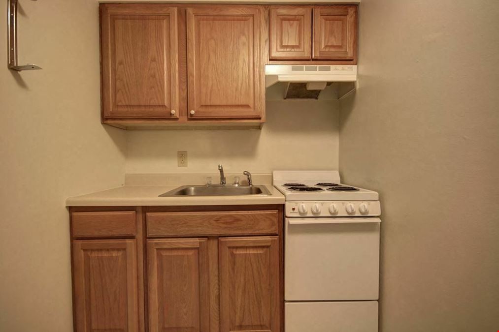 Multifamily Investment Near Crystal Lake Park