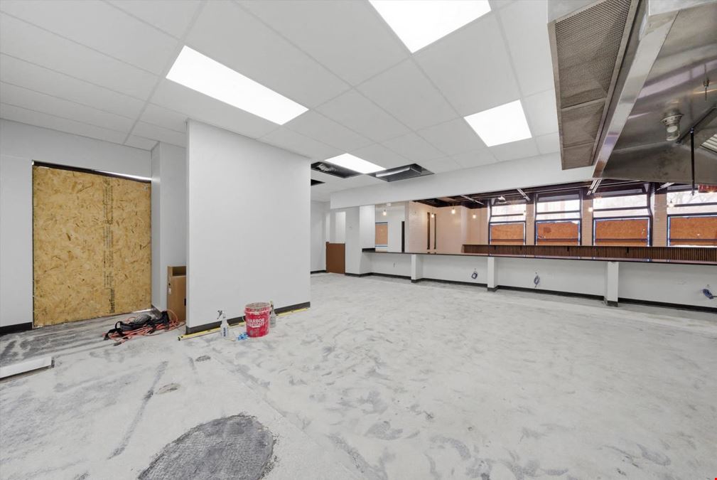 2201 W Howard St, Chicago, IL, 60645