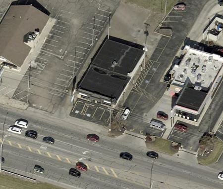 Preview of Retail space for Rent at 1736 N Memorial Dr