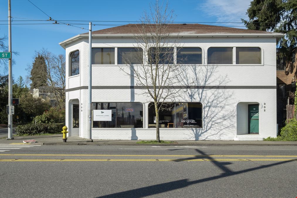 300 NE 45th St