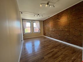 118 N Division St #304