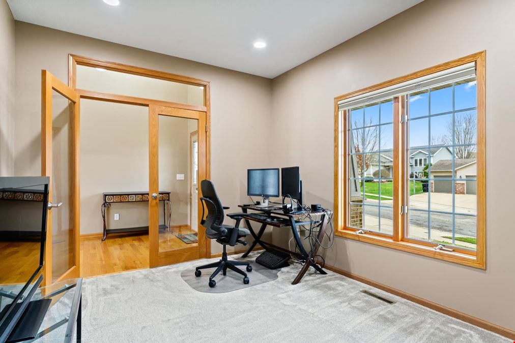 4318 Shetland Pl NW - Beautiful Home For Sale