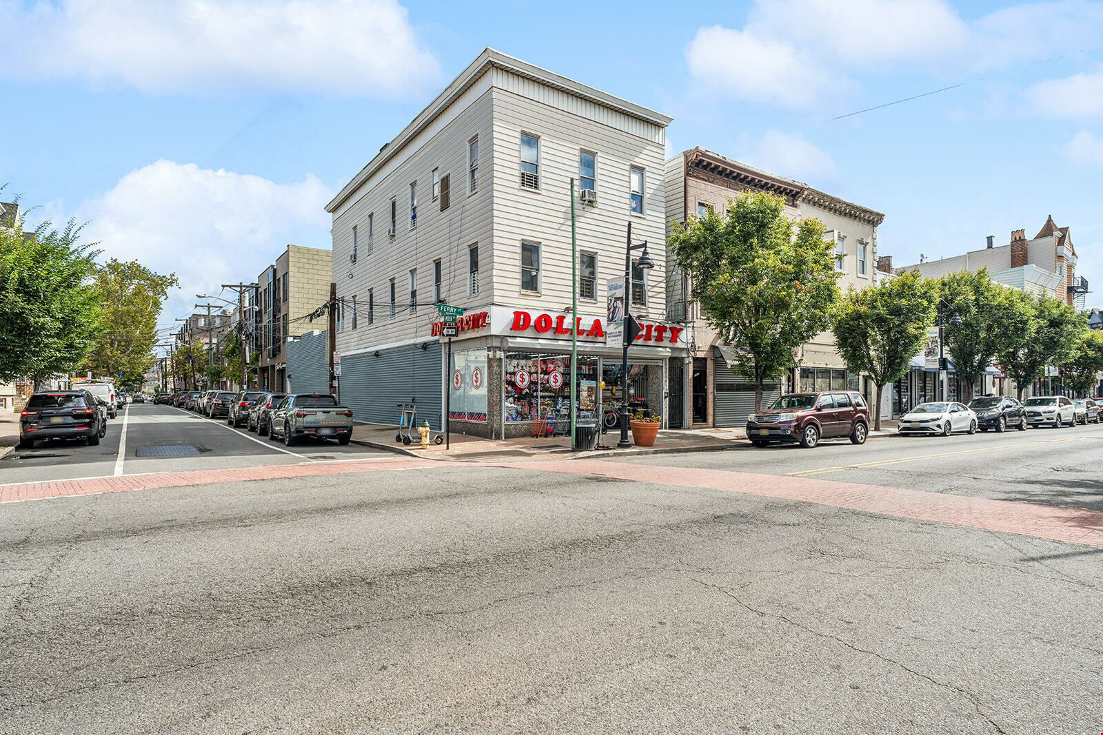 200 Ferry St