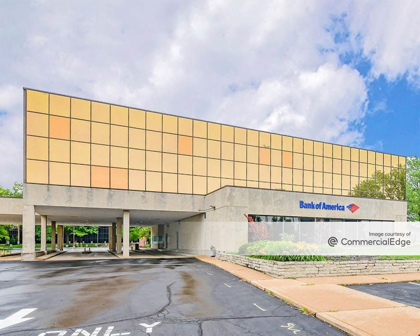2200 West Port Plaza Drive