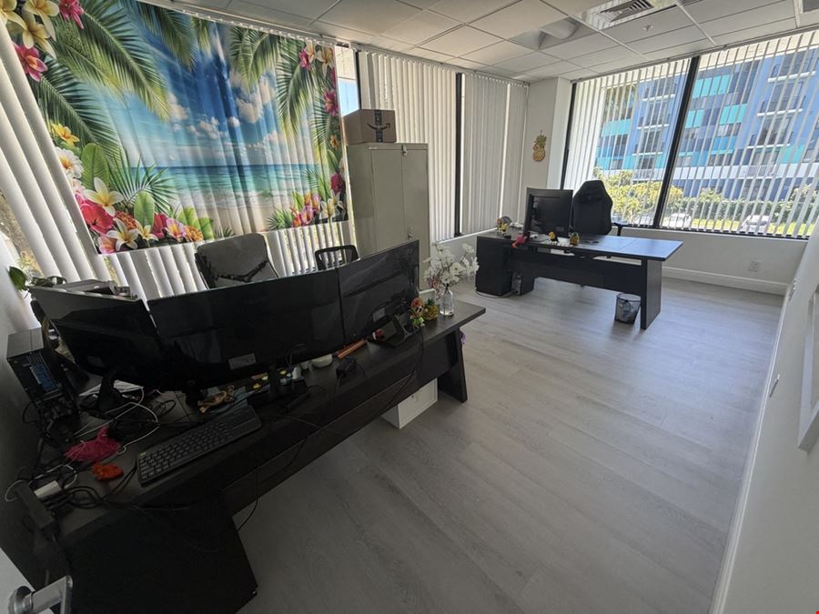 2260 SF Suite 204 Professional and Medical Office Space