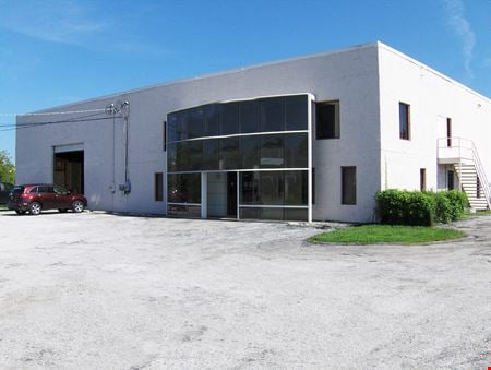 Preview of Industrial space for Rent at 5147 W Clifton St