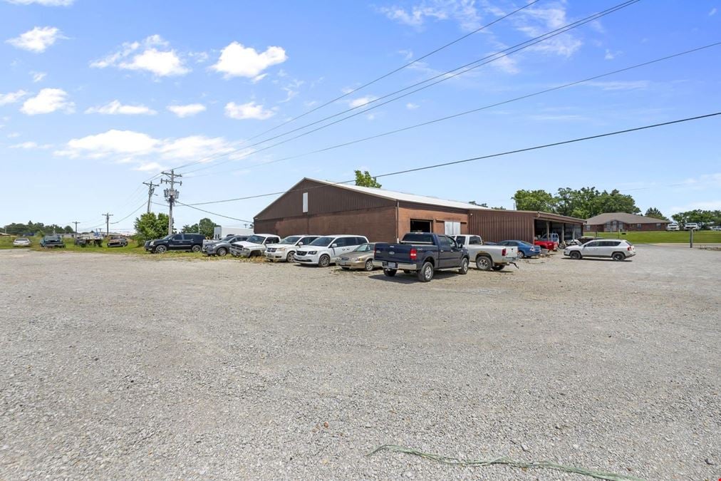 1004 N Main St