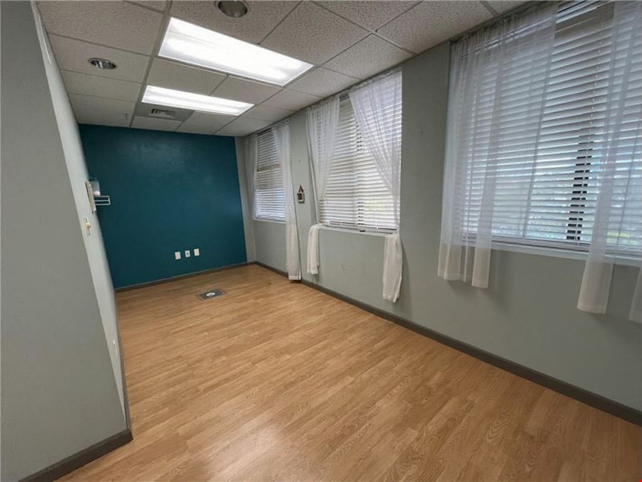 Top Floor Salon/Office Suites