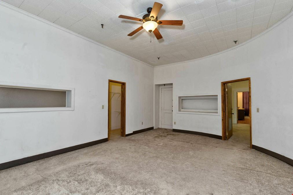 1237 Broadway