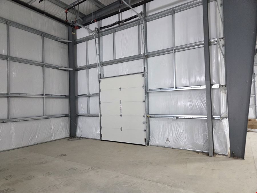 Northwood Drive Warehouse-Distribution-Manufacturing Space for Lease