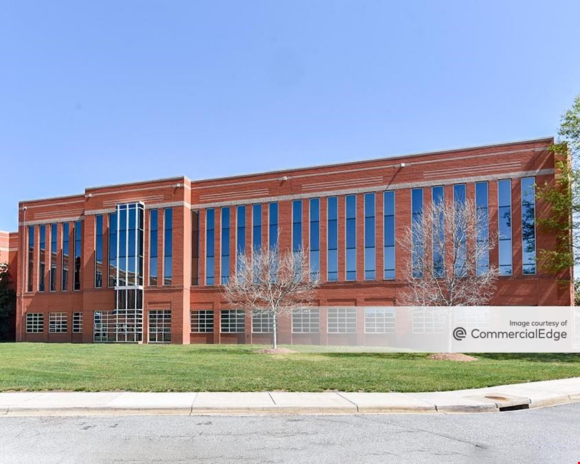 Triad Center - 4161 Piedmont Pkwy