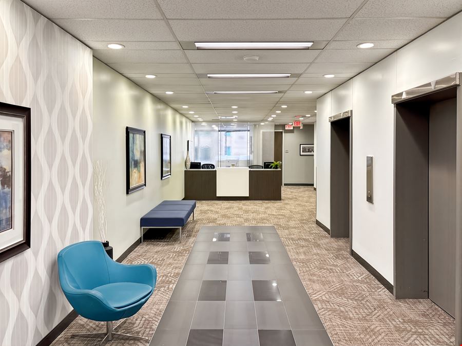 Regus - Toronto - Bloor and Yonge