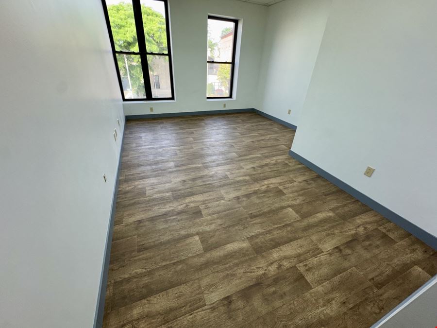 221 Main St