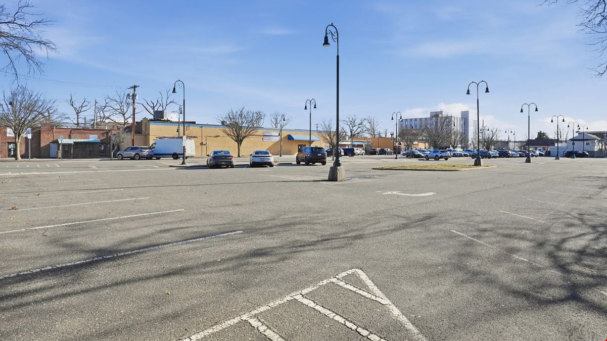 117-133 Merrick Avenue