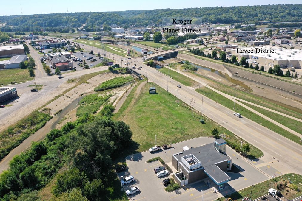 300 W Camp St