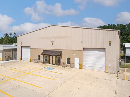 Preview of Industrial space for Rent at 12339 S Choctaw Dr