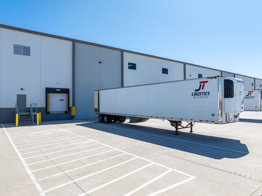Altus Commerce Center