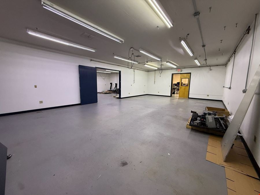 6,700 Square Foot Industrial Space