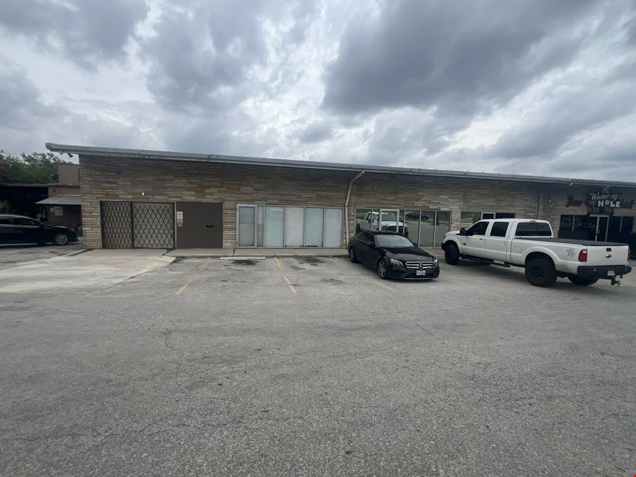 9809 Fredericksburg Rd