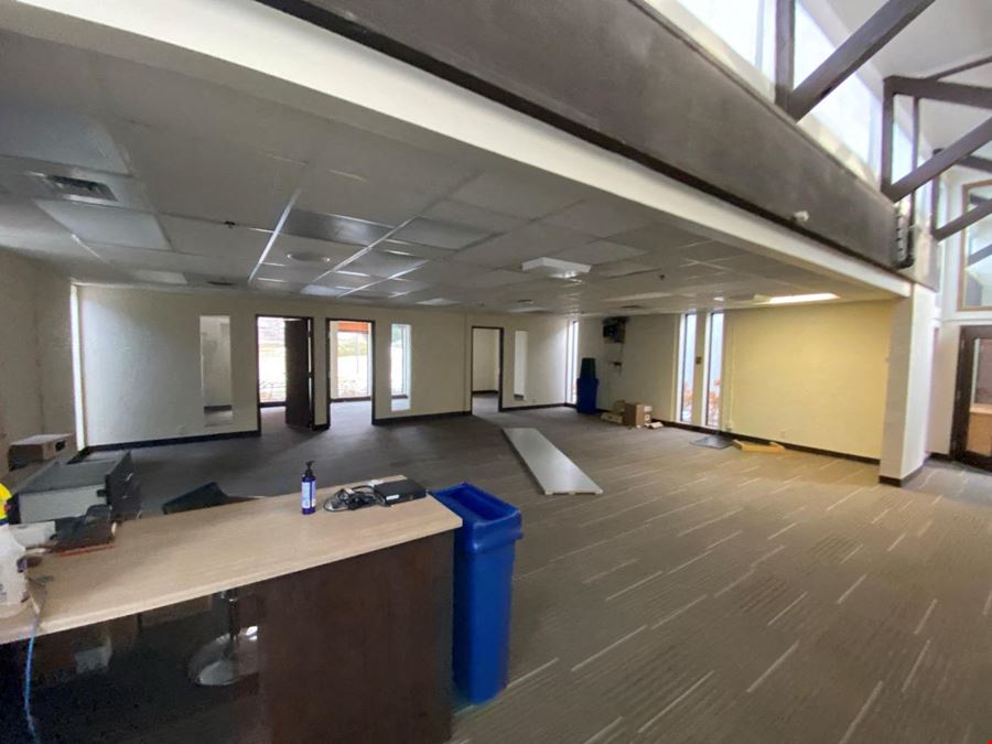 7084-7088 Winchester Circle