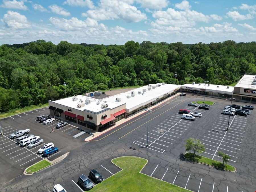 TJ Maxx Anchored Shopping Center in Vicksburg | Pemberton Plaza