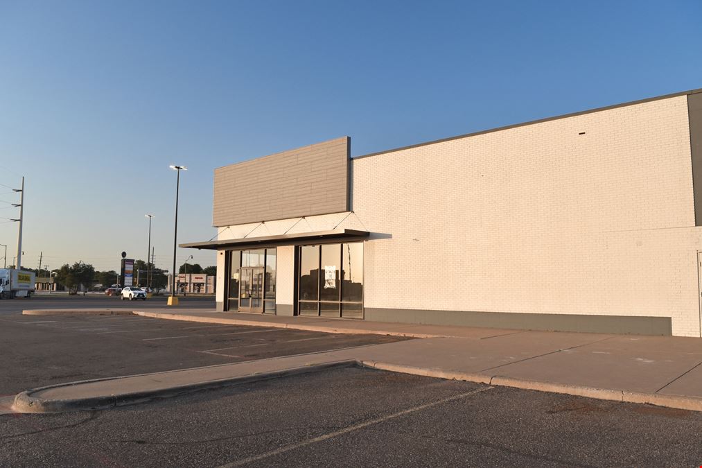 Westside Plaza Shopping Center