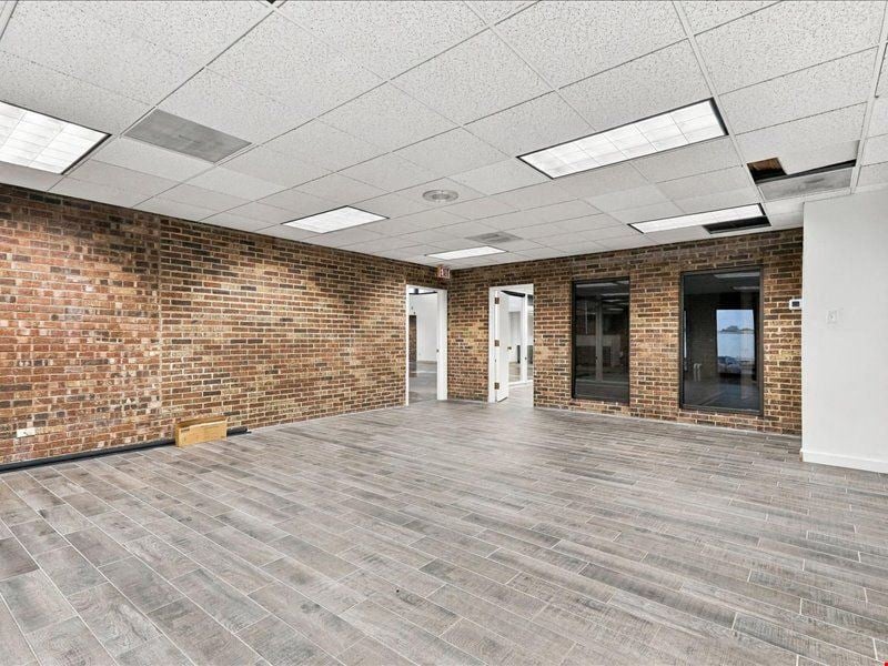 800 W. Morris Blvd