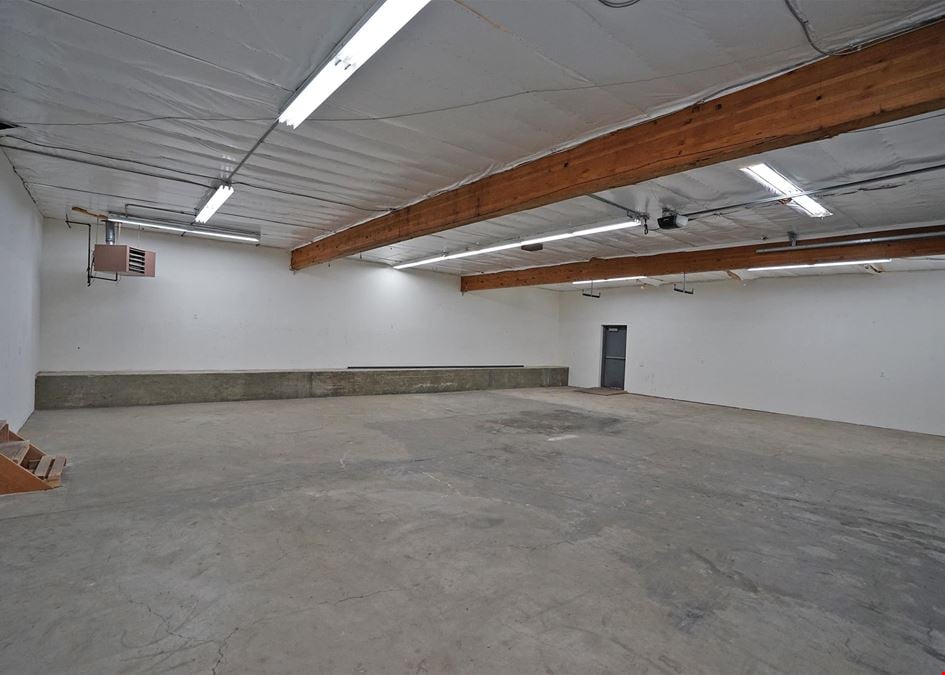 North Park Retail Plaza - FLEX SPACE