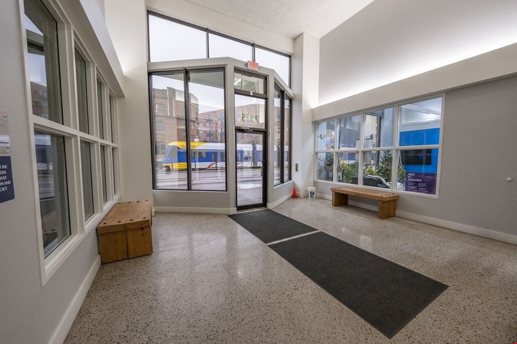 2375 University Ave W, St. Paul, MN 55114