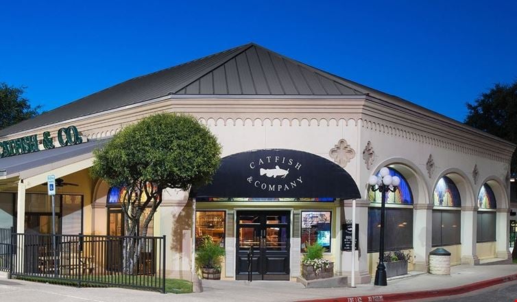 Preview of Retail space for Rent at 900 Airport Fwy
