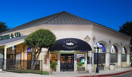 Preview of Retail space for Rent at 900 Airport Fwy