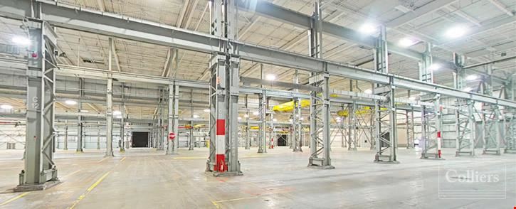 ±244,945 SF Crane-served Industrial Building