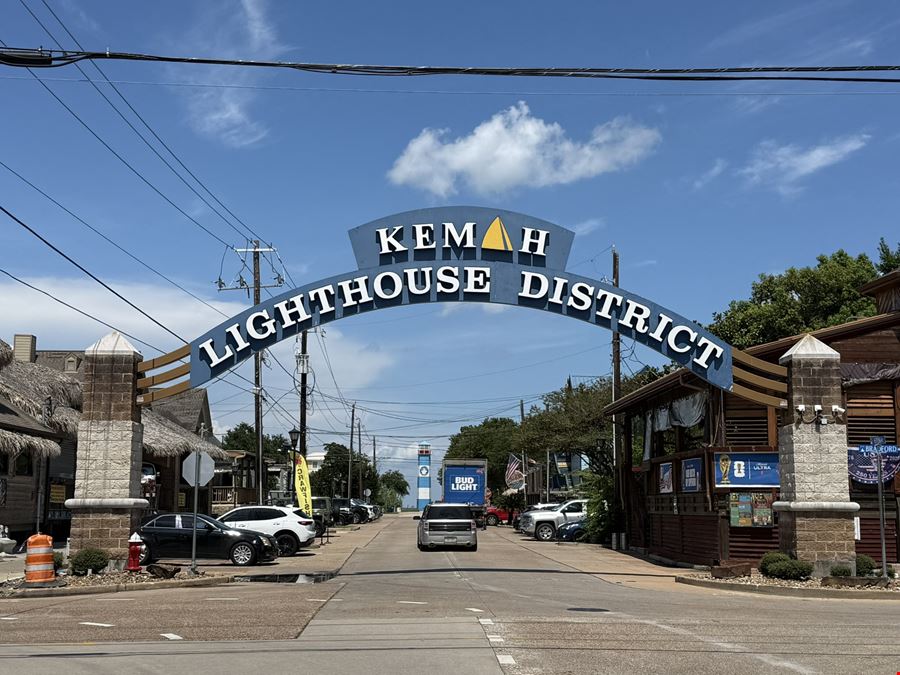 405 8th St, Kemah TX 77565- Office/Retail Opportunity
