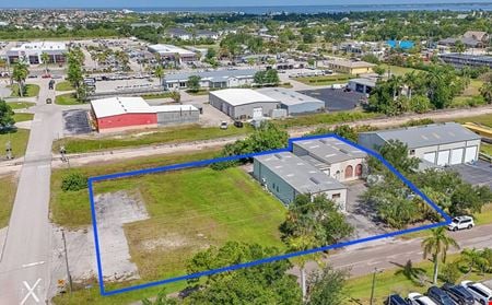Preview of Industrial space for Rent at 1731 Manzana Avenue