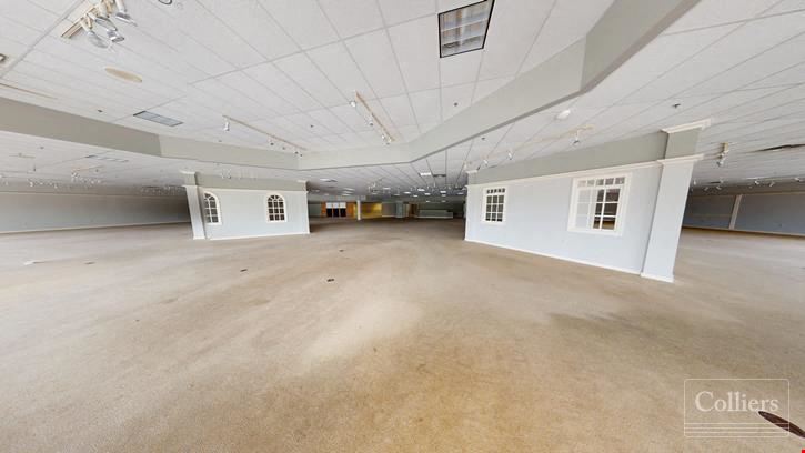 Former La-Z-Boy Showroom For Sale or Lease