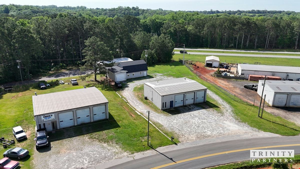 747 & 749 Black Snake Road