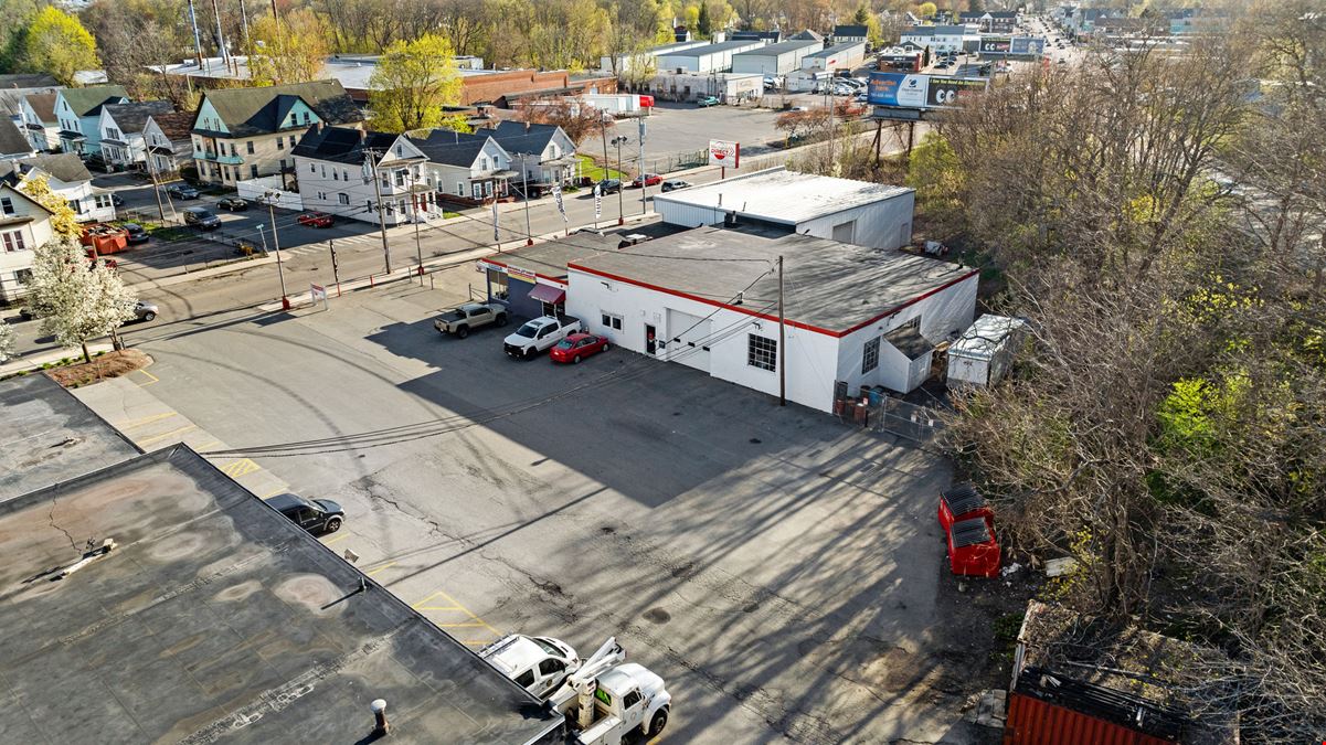 High Visibility Automotive Showroom/Warehouse Property | Lowell, Massachusetts