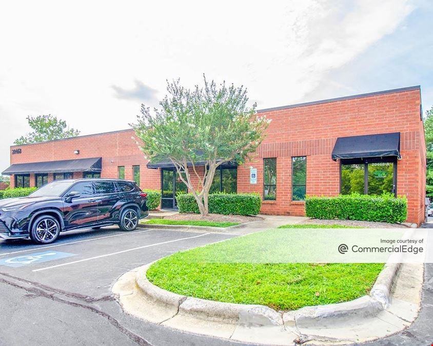 Lake Norman Commerce Center