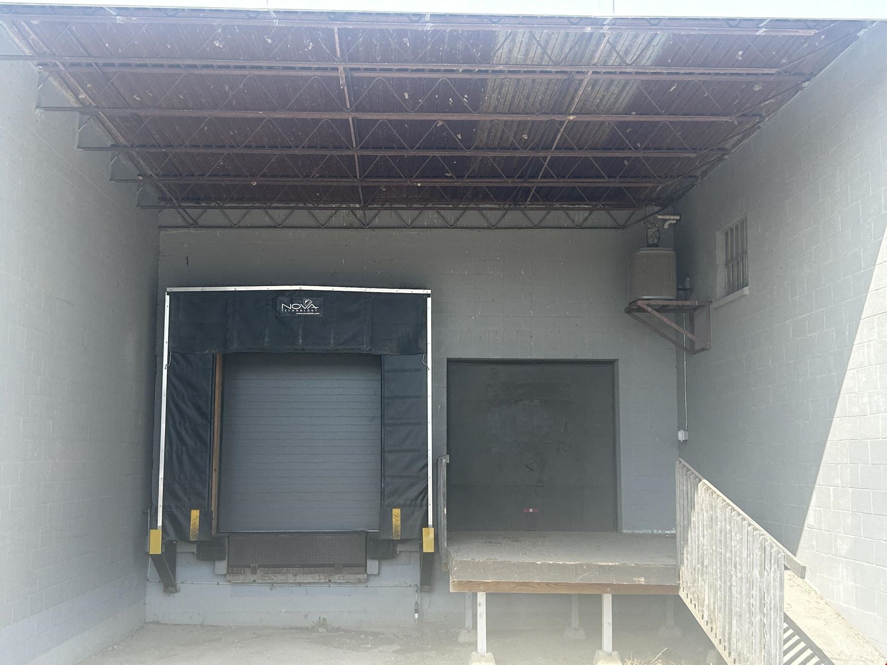 63 Kraft St