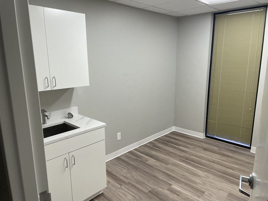 13301 N Meridian Ave, Suite 502