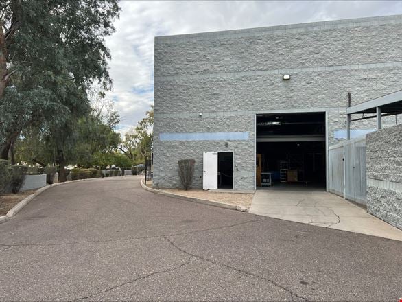 Preview of Industrial space for Rent at 6145 W Detroit St