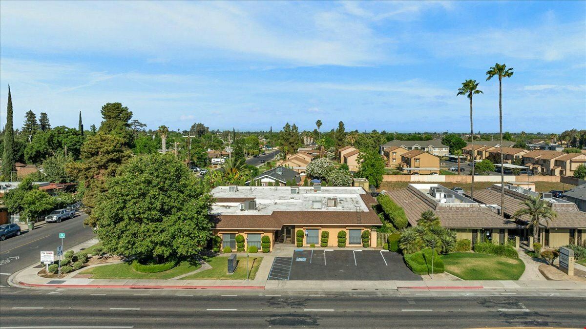 ±1,400 SF of Office Space Available in Excellent Condition