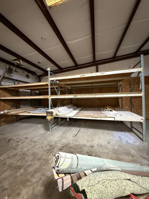 Former Kelly's Custom Floors