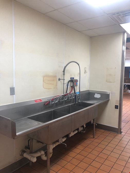 Former Taco Bell For Sale or Lease