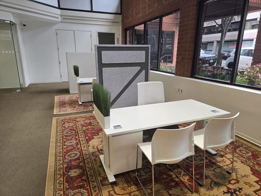 800 Silverado Suite 100