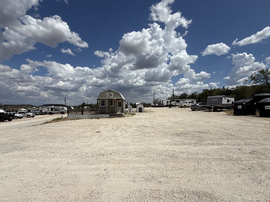 Whispering Winds RV PARK / 26 RV Units / 9.98  ACRES