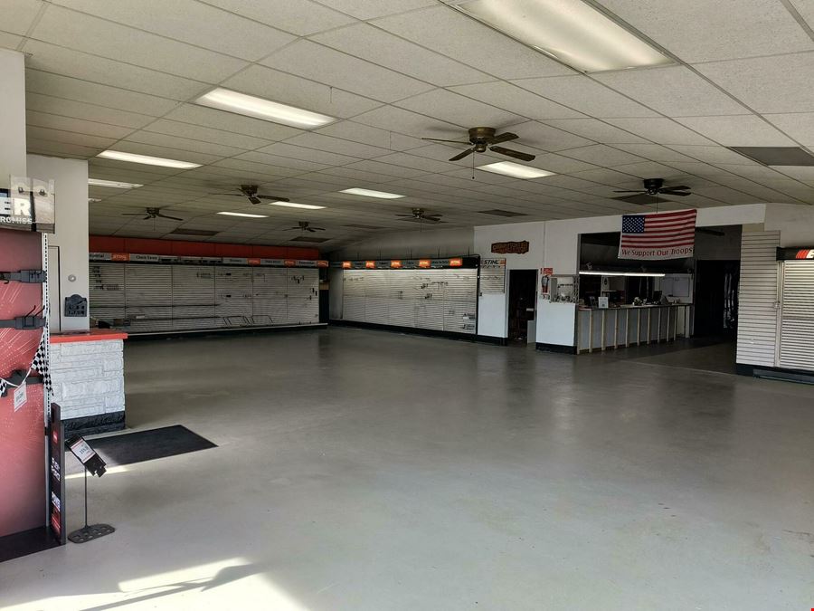 Crown Point Warehouse and Showroom