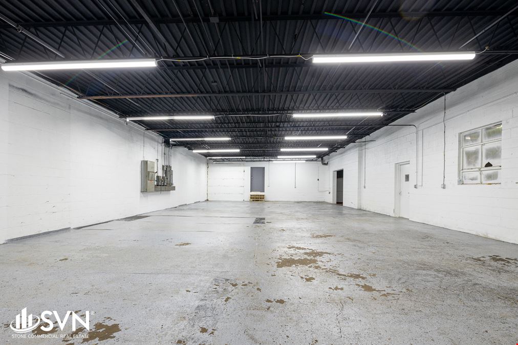 Warehouse with Secure Yard For Lease